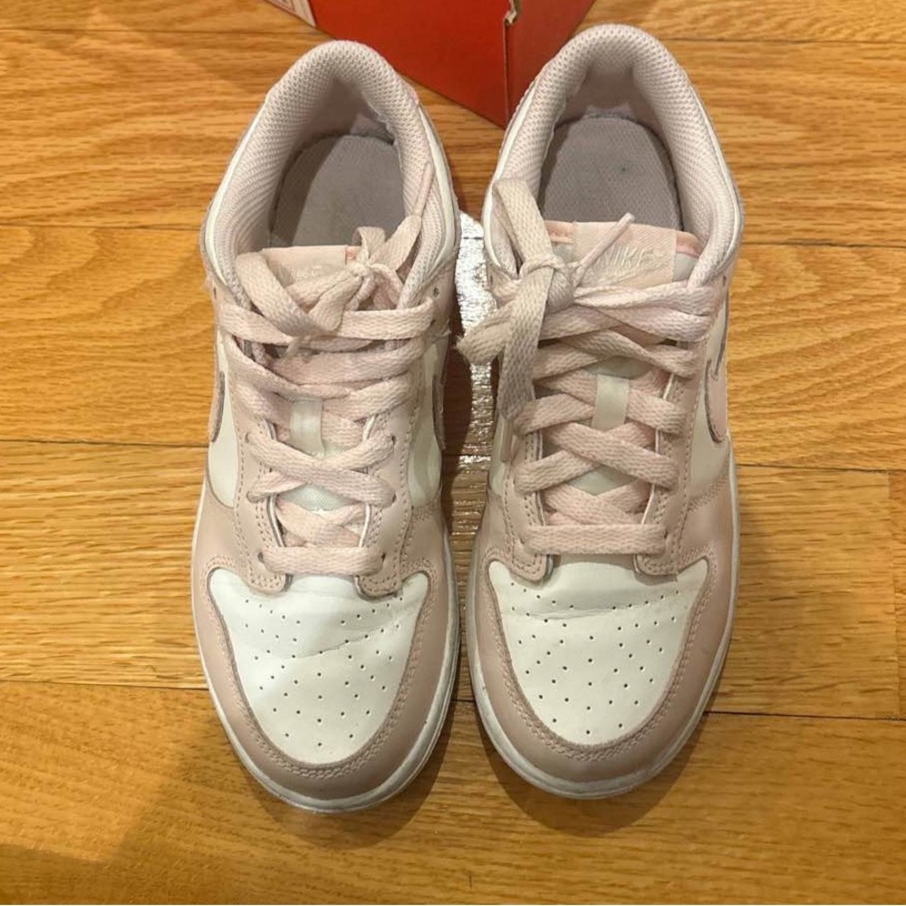 Nike Dunks - Picture 4 of 6
